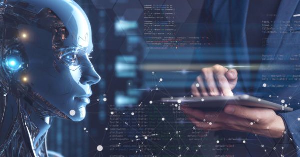 2025年、生成AIは次の段階へ～自律的に業務をサポートするエージェンティックAIとは